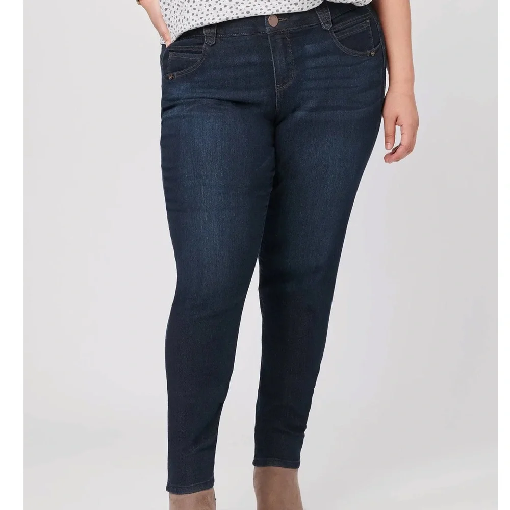 🛑 1 hour sale. NWT. Democracy, Anthropologie “ab solution” Indigo blue jeans - Picture 1 of 13